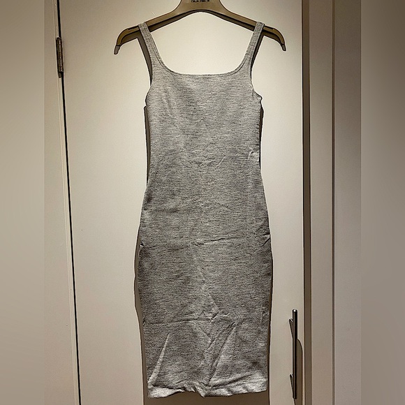 Zara Dresses & Skirts - Zara body con fitted dress. Size small
